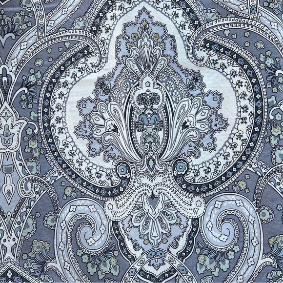 Lauren Ralph Lauren Gray/Blue Paisley Flanged Sham Set Standard Size GUC - Picture 3 of 6